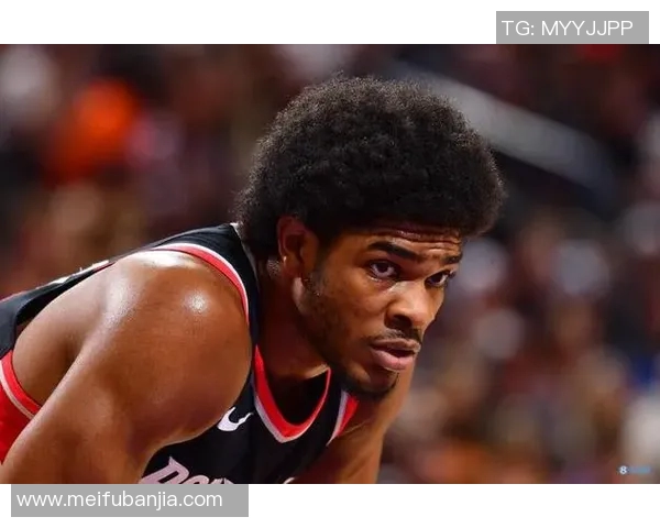 斯库特亨德森的崛起之路：从青涩新秀到篮球未来之星