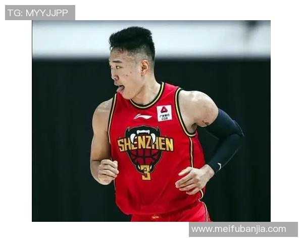 贺希宁：从青涩少年到篮球场上的闪耀明星之路